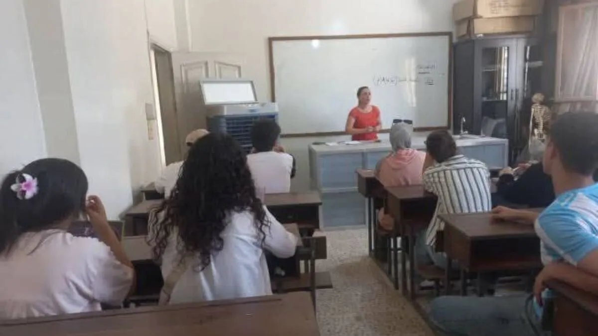 قرار "الإدارة الذاتية" بإغلاق المدارس المسيحية في القامشلي يثير قلقًا على الهوية والتراث