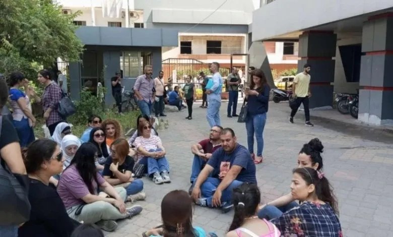أحكام قضائية تعيق عودة المنشقين إلى وظائفهم في مؤسسات النظام السوري: تفاصيل وتداعيات