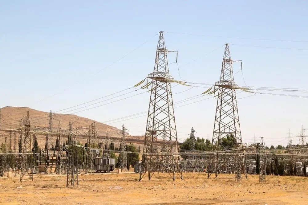 سوريا والسعودية تبحثان تطوير شبكة الكهرباء وتوسيع نطاق الطاقة المتجددة