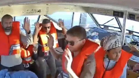 نواب فرنسيون معتقلون في إسرائيل يبدأون إضراباً عن الطعام احتجاجاً على ظروف الاحتجاز