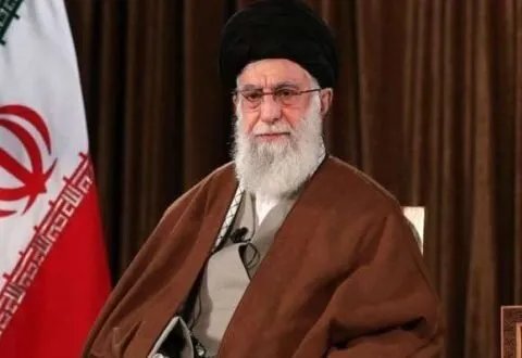 الحجاب في إيران: لماذا يتجنب خامنئي الفتوى الحاسمة؟ وما هي مخاوف النظام من استغلال نتنياهو للمسألة؟
