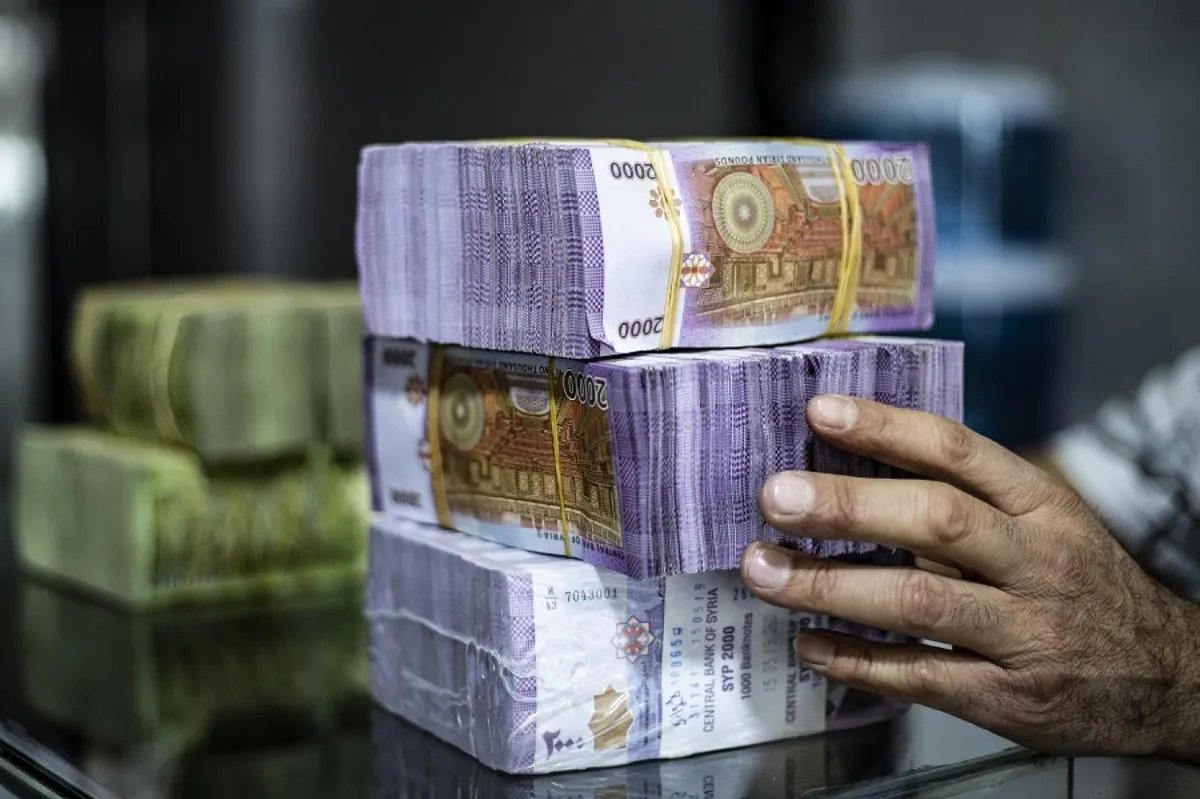 تحديث فوري: أسعار صرف الدولار واليورو والذهب مقابل الليرة السورية في السوق السوداء اليوم الاثنين 20 أكتوبر 2025