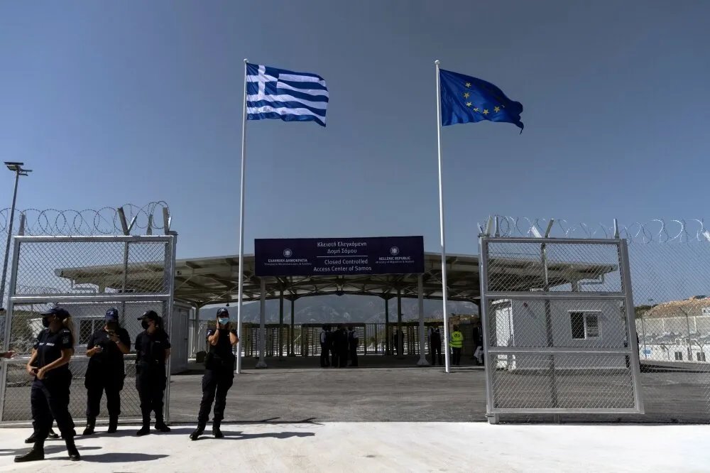 اليونان تلوّح بالسجن للمهاجرين غير الشرعيين وتمنحهم فرصة أخيرة للمغادرة الطوعية