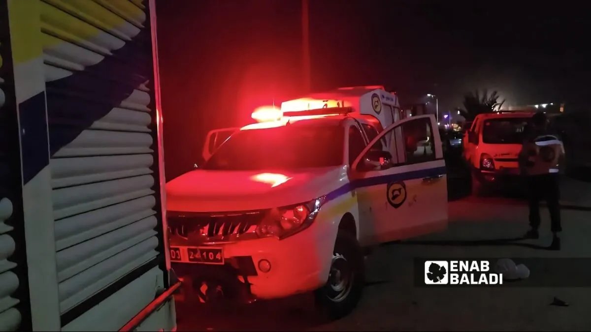 مأساة في دير الزور: طفل يلقى حتفه في بئر ارتوازية.. والمحافظة تتهم "قسد" بعرقلة الإنقاذ