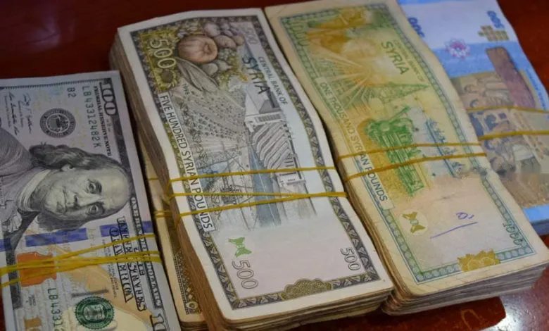 تحديث فوري: أسعار صرف الدولار واليورو والذهب مقابل الليرة السورية في السوق السوداء اليوم الأحد 26 أكتوبر 2025