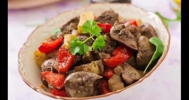 طريقة عمل الكبدة بالثوم: وصفة سهلة وسريعة لوجبة غداء شهية