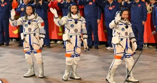 الصين تطلق أصغر رائد فضاء إلى محطة الفضاء "القصر السماوي" في مهمة تاريخية