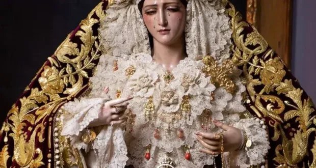 غموض في غرناطة: سرقة مجوهرات ثمينة من تمثال مريم العذراء بكنيسة إسبانية