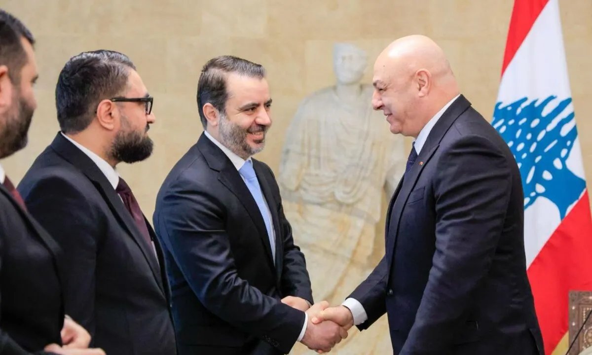 مصير رجال الأسد في لبنان: هل تسلم بيروت المطلوبين إلى دمشق؟