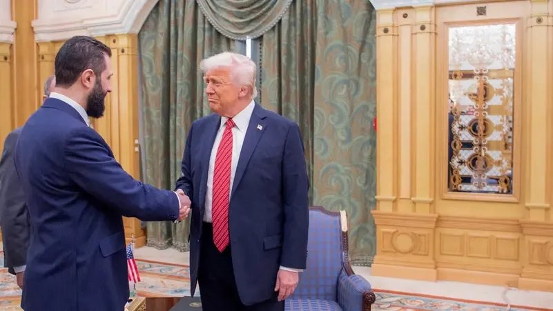 ترامب يلمح إلى زيارة مرتقبة للشرع إلى واشنطن وسط توقعات بتعزيز العلاقات السورية الأمريكية