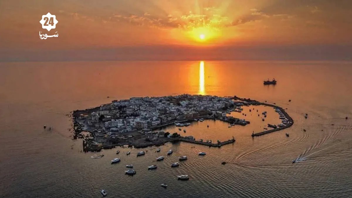 أزمة مياه مستمرة تلقي بظلالها على حياة سكان جزيرة أرواد رغم التحسنات الخدمية الأخرى