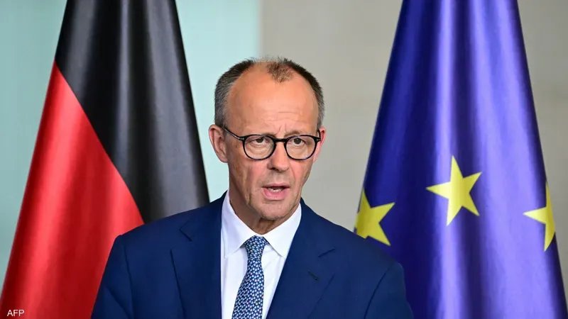 المستشار الألماني يدعو أحمد الشرع لزيارة برلين لبحث ترحيل سوريين ذوي سجلات جنائية