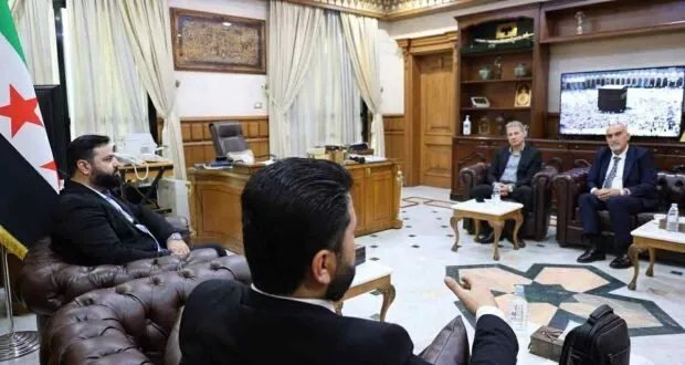 محافظ طرطوس يبحث خطط تطوير القطاع الصحي مع مديري المشافي الجدد