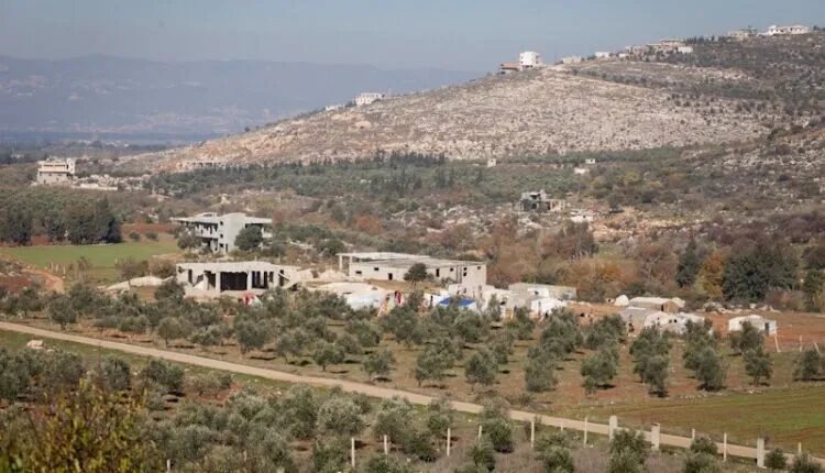 وزير الدفاع اللبناني: سوريا غير مستعدة حالياً لبدء ترسيم الحدود الثنائية