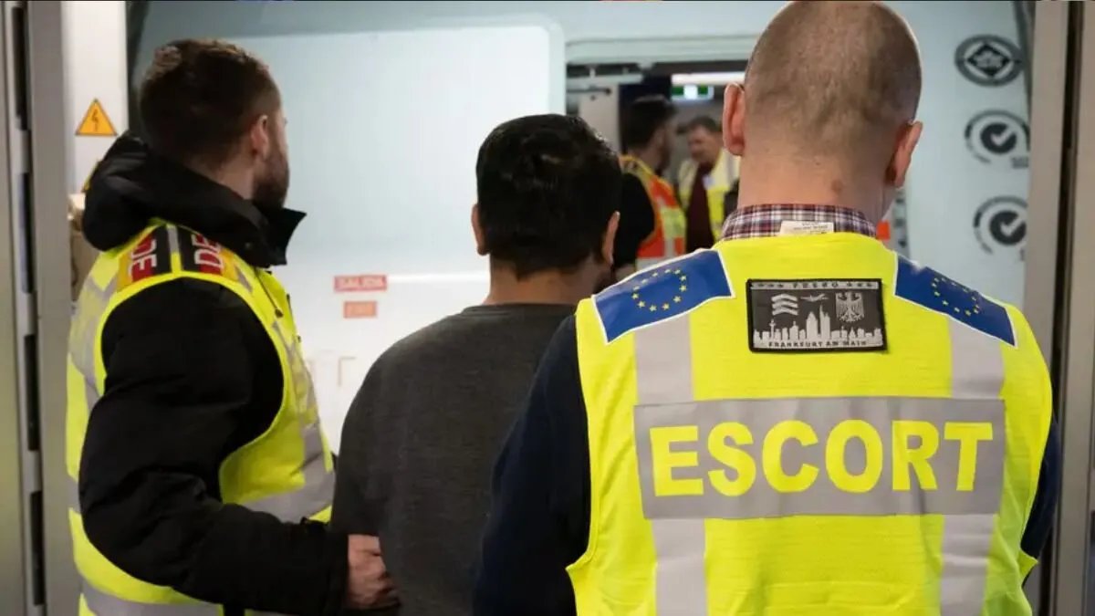 ألمانيا تعزز العودة الطوعية للاجئين كبديل للترحيل: تفاصيل الخطة والتحديات