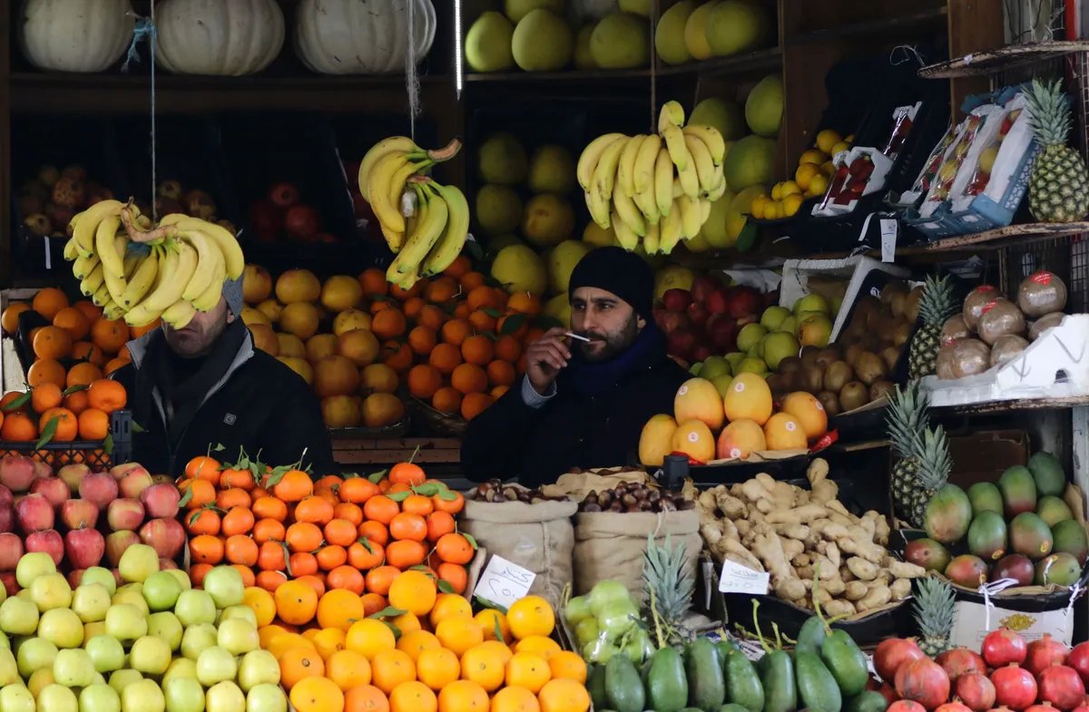 ارتفاع جنوني في أسعار الفواكه والخضروات بسوريا يثير قلق المواطنين مع تزايد الصادرات