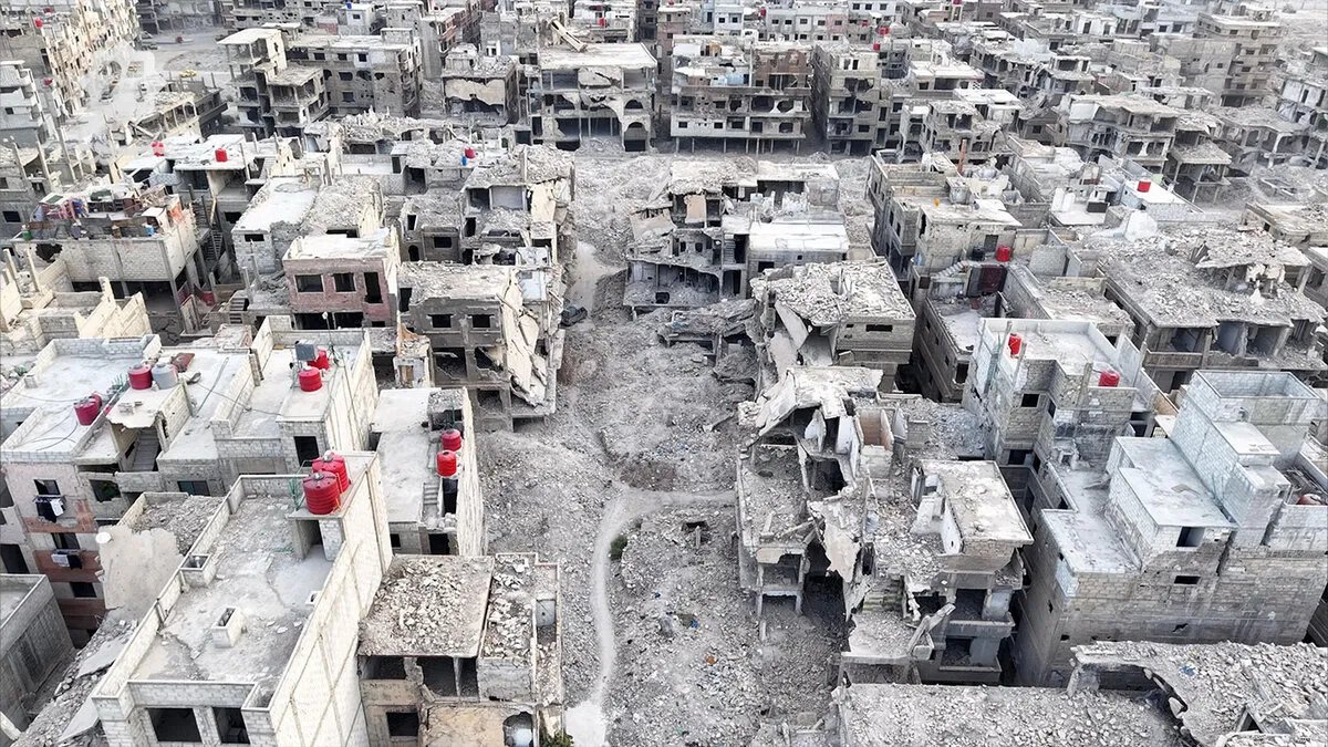 تحذيرات من كارثة وشيكة في اليرموك والحجر الأسود بسبب المنازل المتصدعة