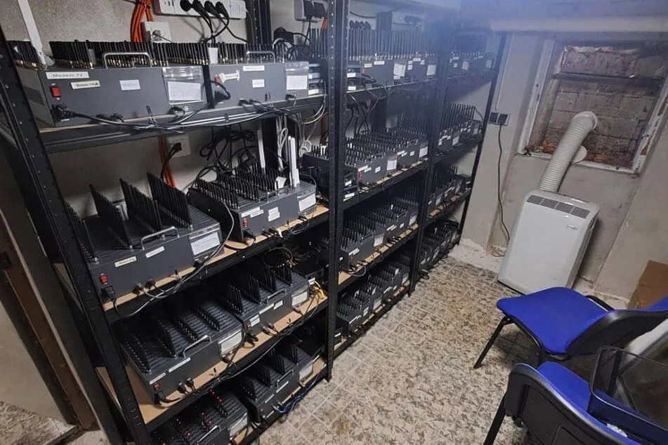 برلين تفكك عصابة تصيد إلكتروني تنتحل صفة بنوك وشركات شحن