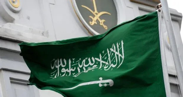 السعودية تعيد تشكيل الاستثمار العالمي وتضع الدولار في اختبار صعب