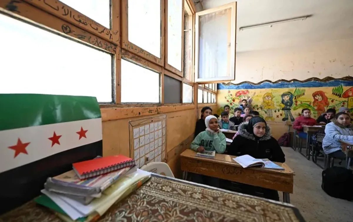 قرار جديد من الداخلية السورية: حظر توقيف المعلمين داخل المدارس إلا في حالات استثنائية