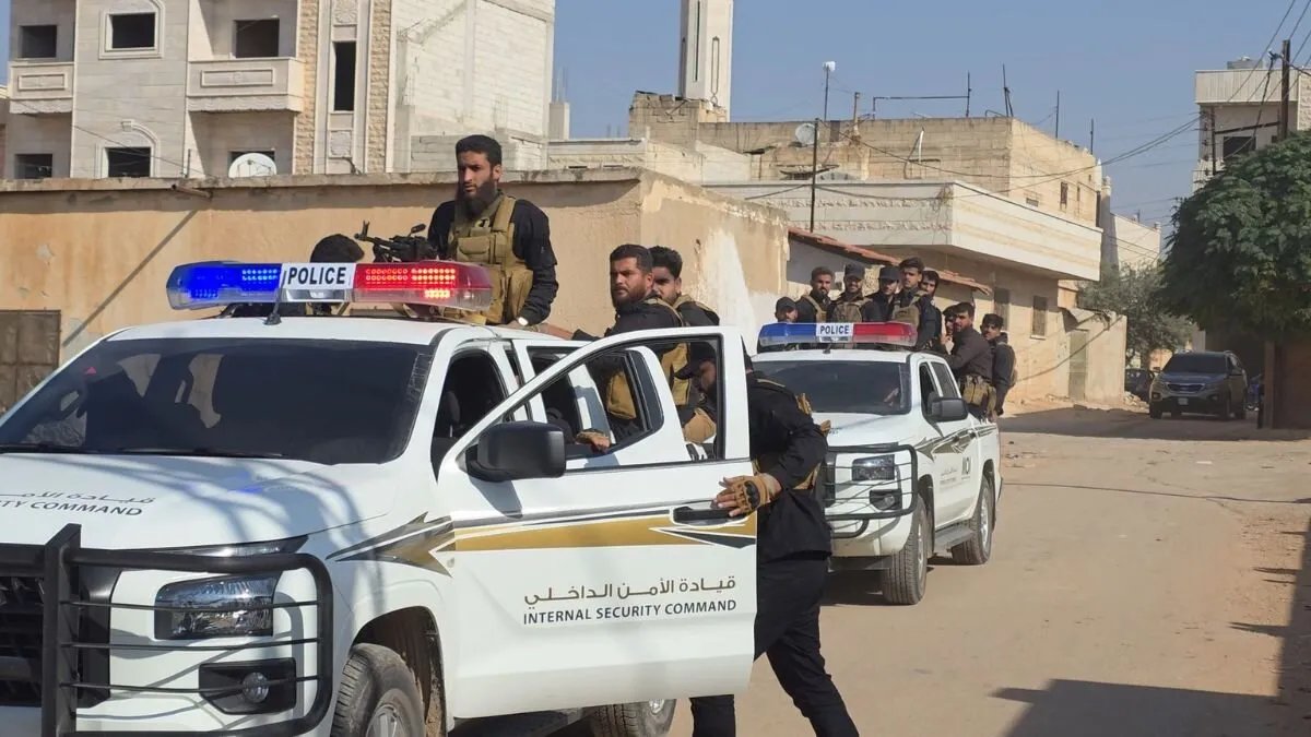 وزارة الداخلية السورية تشن حملة واسعة ضد تنظيم "الدولة الإسلامية" وتكشف عن مخططات إرهابية