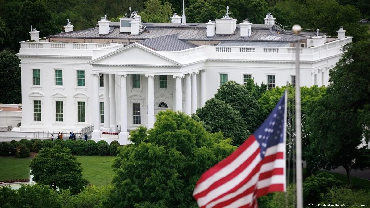 هاكان فيدان يتوجه إلى واشنطن بالتزامن مع زيارة أحمد الشرع: هل هي مصادفة؟