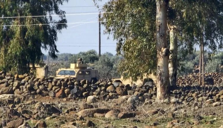 توغل إسرائيلي بآليات ثقيلة في القنيطرة وإقامة ساتر ترابي جديد