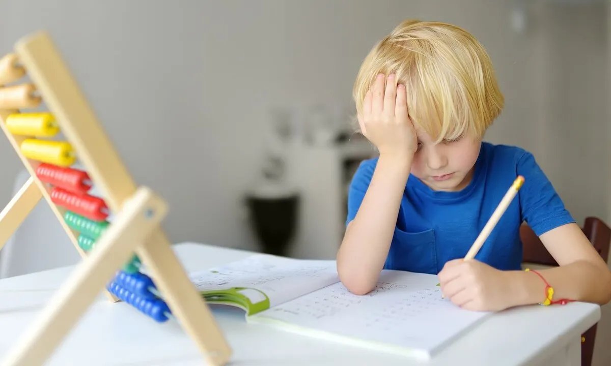 عُسر الكتابة: اضطراب عصبي يعيق التعبير وأساليب علاجه