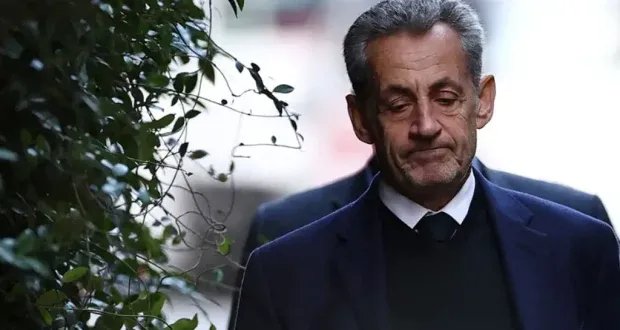 ساركوزي يعلق بعد الإفراج عنه: استعدت حريتي وسأواصل الدفاع عن براءتي