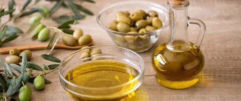 زيت الزيتون: كنز الصحة.. فوائد مذهلة وطرق الاستخدام الأمثل