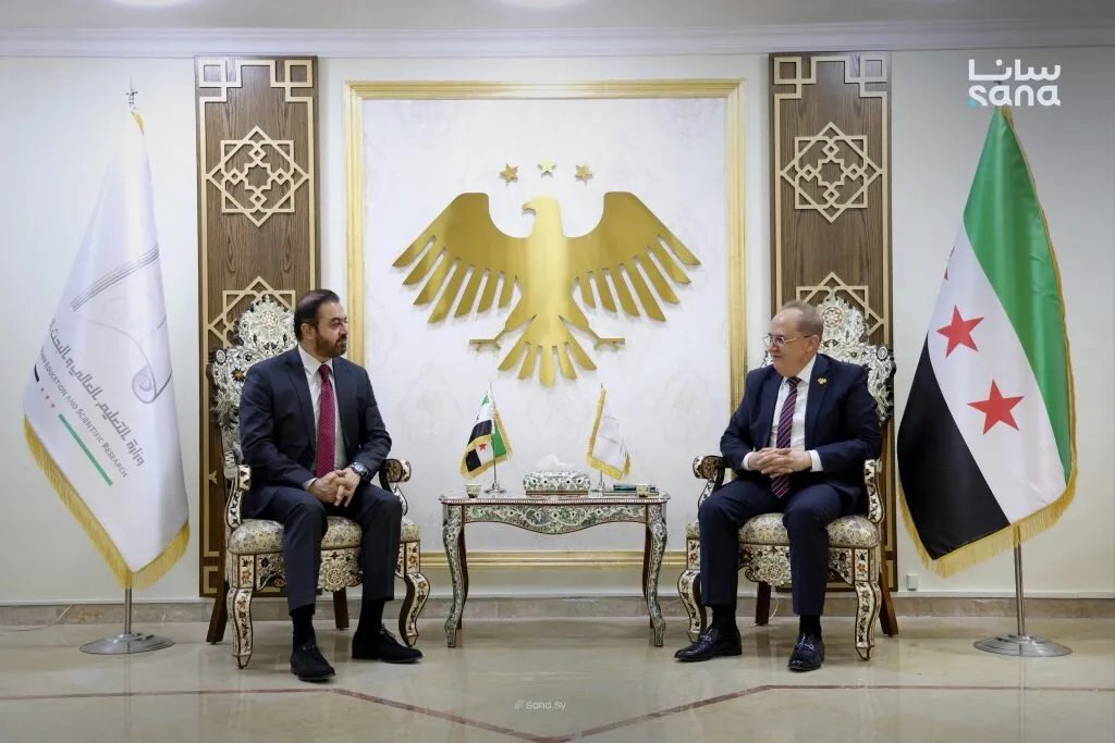 سوريا وباكستان تبحثان تعزيز التعاون الأكاديمي والتعليمي