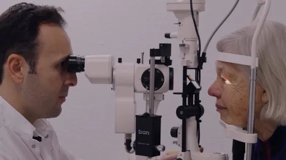 عودة الأطباء السوريين: هل يواجه النظام الصحي الألماني أزمة؟ تصريحات ميرتس تثير مخاوف الترحيل