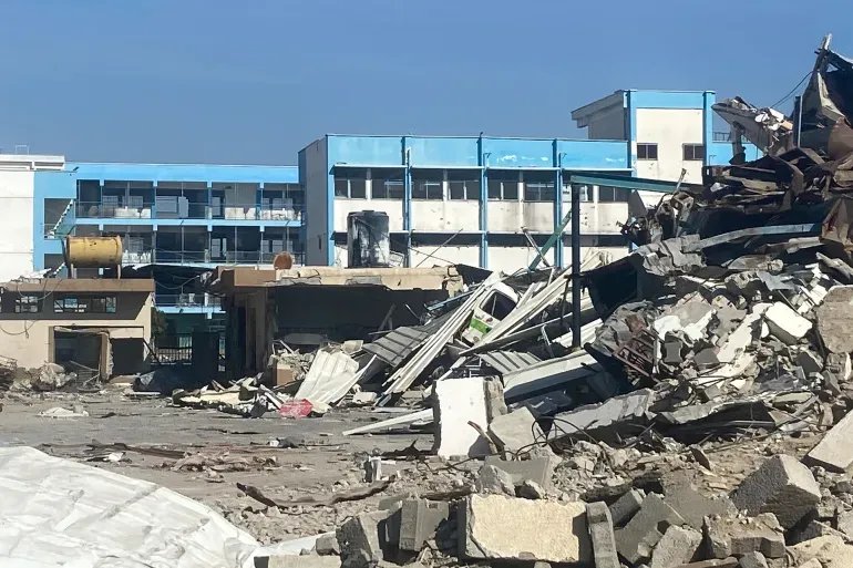 التعليم الفلسطيني في خطر: تدهور الأوضاع في غزة والضفة يهدد مستقبل جيل بأكمله