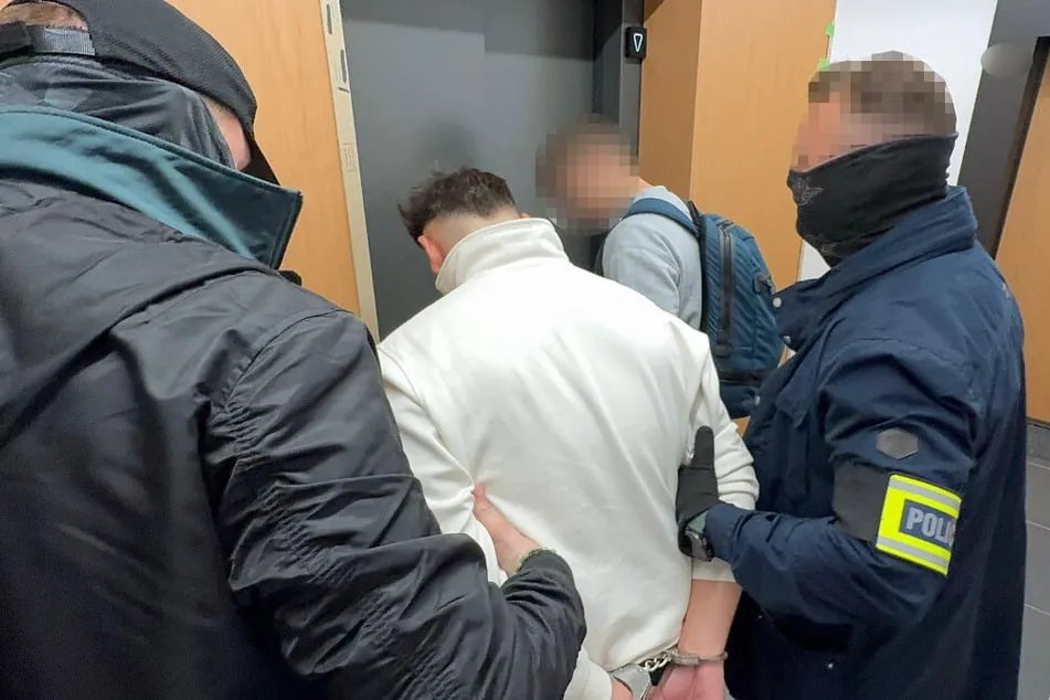 عملية أمنية واسعة في أوروبا: ضربة قاصمة لعصابات "احتيال الأحفاد" وإنقاذ ضحايا من خسائر بملايين اليورو