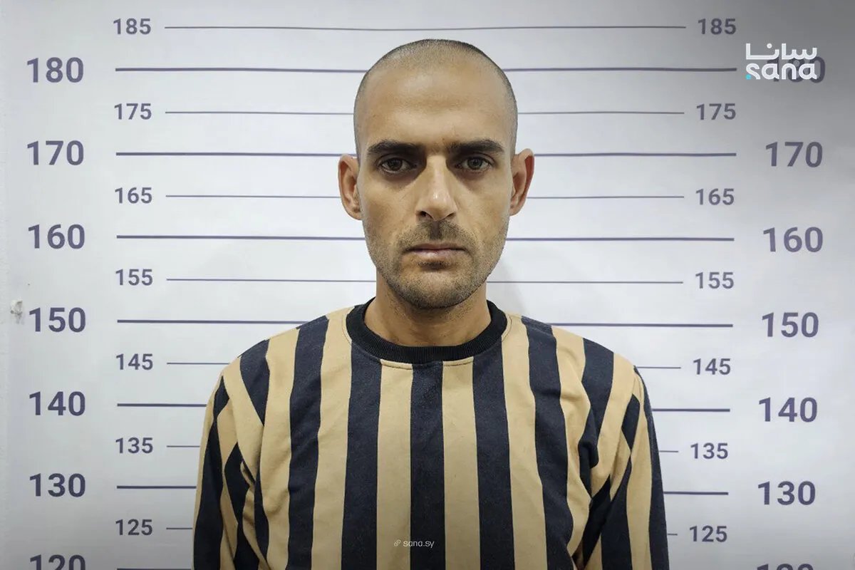 القبض على أحد سجاني "القسم الأحمر" سيئ السمعة في سجن صيدنايا بتهمة التعذيب والإعدام