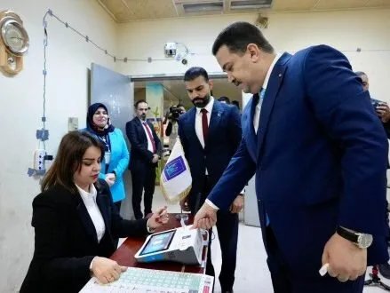 محمد شياع السوداني: من مرشح توافقي إلى قطب سياسي بعد فوز ائتلافه في الانتخابات العراقية