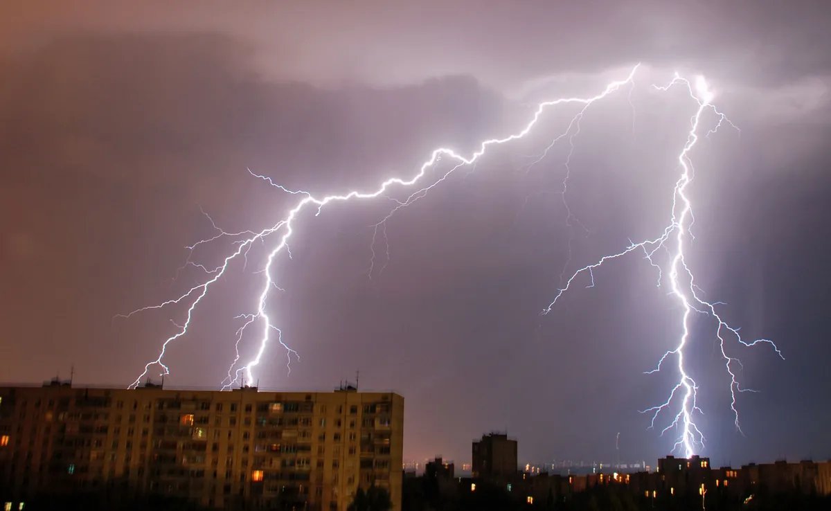 شمال أوروبا تحت وطأة العواصف الثلجية وانخفاض قياسي في الحرارة