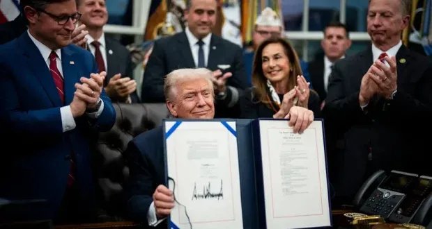 بعد إغلاق قياسي: الحكومة الأمريكية تستأنف عملها وسط انقسامات حول الرعاية الصحية