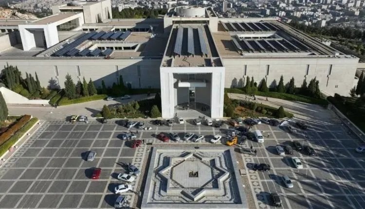 الرئاسة السورية تنفي بشدة تقارير عن تعاون الشرع مع التحالف الدولي ضد داعش والقاعدة