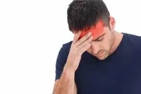 الصداع الدوائي: وهم الراحة الذي يتحول إلى ألم مزمن