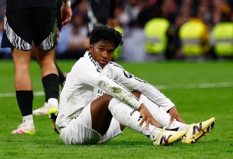 ليون يقترب من ضم الموهبة البرازيلية إندريك من ريال مدريد على سبيل الإعارة