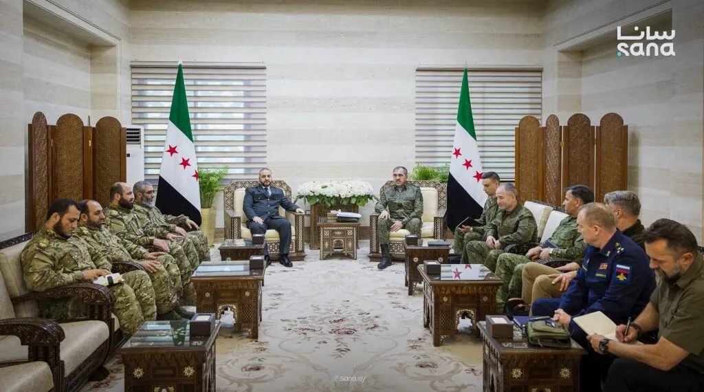 وزير الدفاع السوري يستقبل وفدًا روسيًا رفيع المستوى لبحث التعاون العسكري