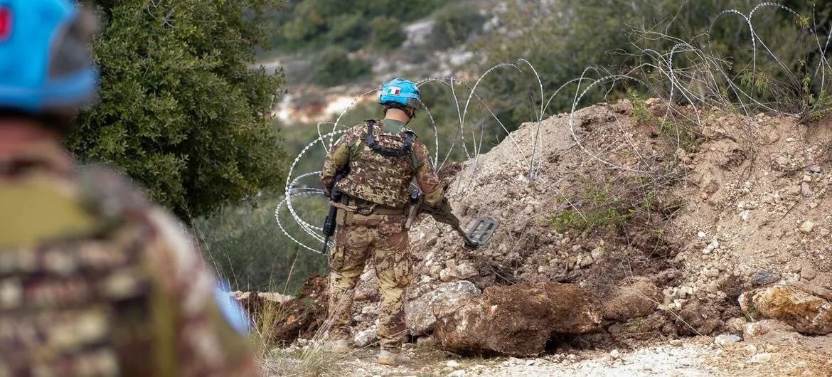 اليونيفيل تدين إطلاق إسرائيل النار على جنودها في جنوب لبنان وتعتبره انتهاكاً خطيراً للقرار 1701