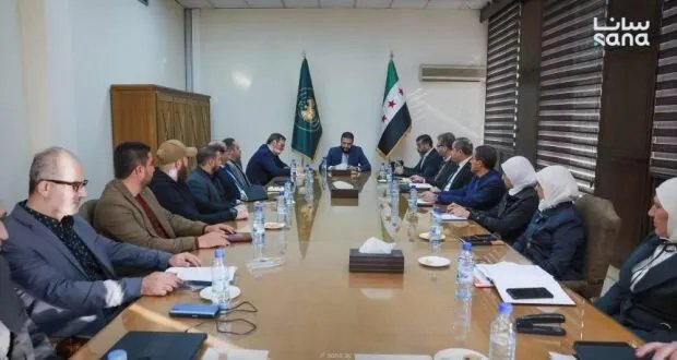 الرئيس الشرع يتفقد المصرف المركزي ويشدد على تطوير القطاع المصرفي لدعم الاقتصاد