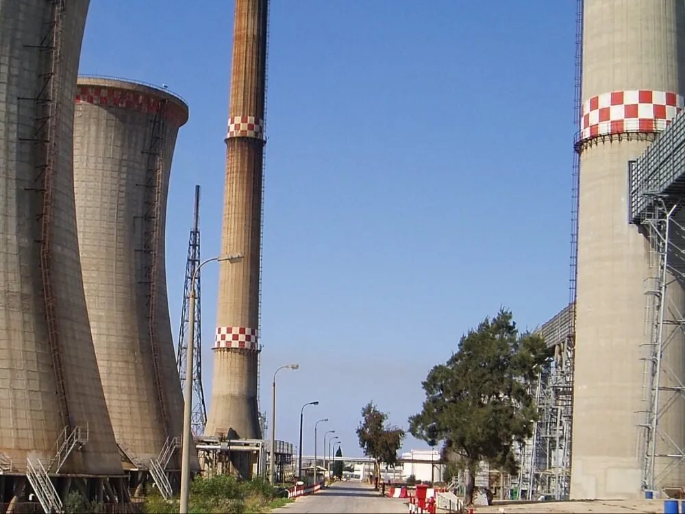 وصول أولى شحنات النفط السعودي إلى سوريا: 650 ألف برميل في بانياس