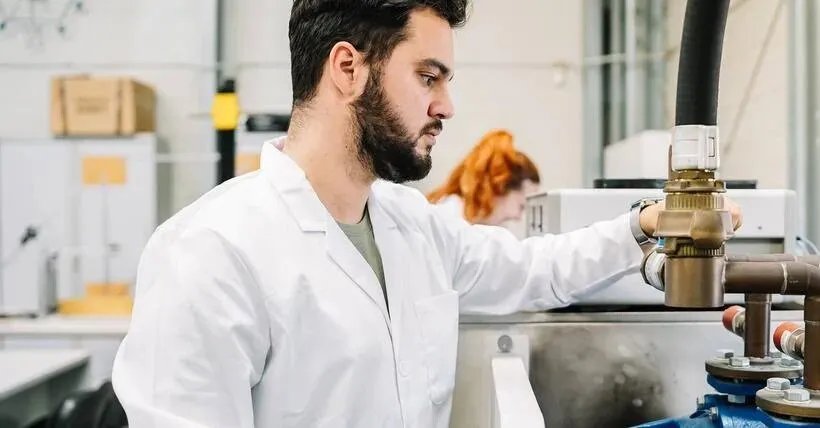 تحليل ألماني يفند دعوات الترحيل: السوريون في المهجر دعم لوطنهم يفوق العائدين