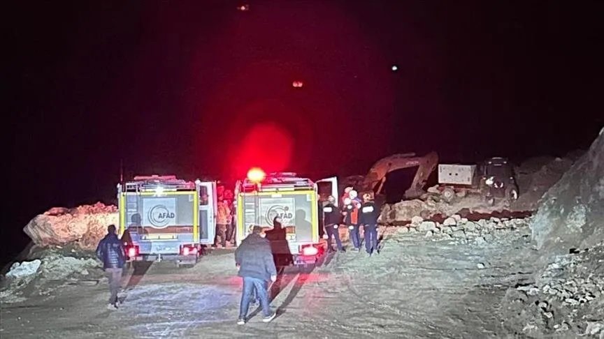 انهيار منجم حديد في تركيا: عمليات بحث مكثفة عن مدير مفقود في سيواس