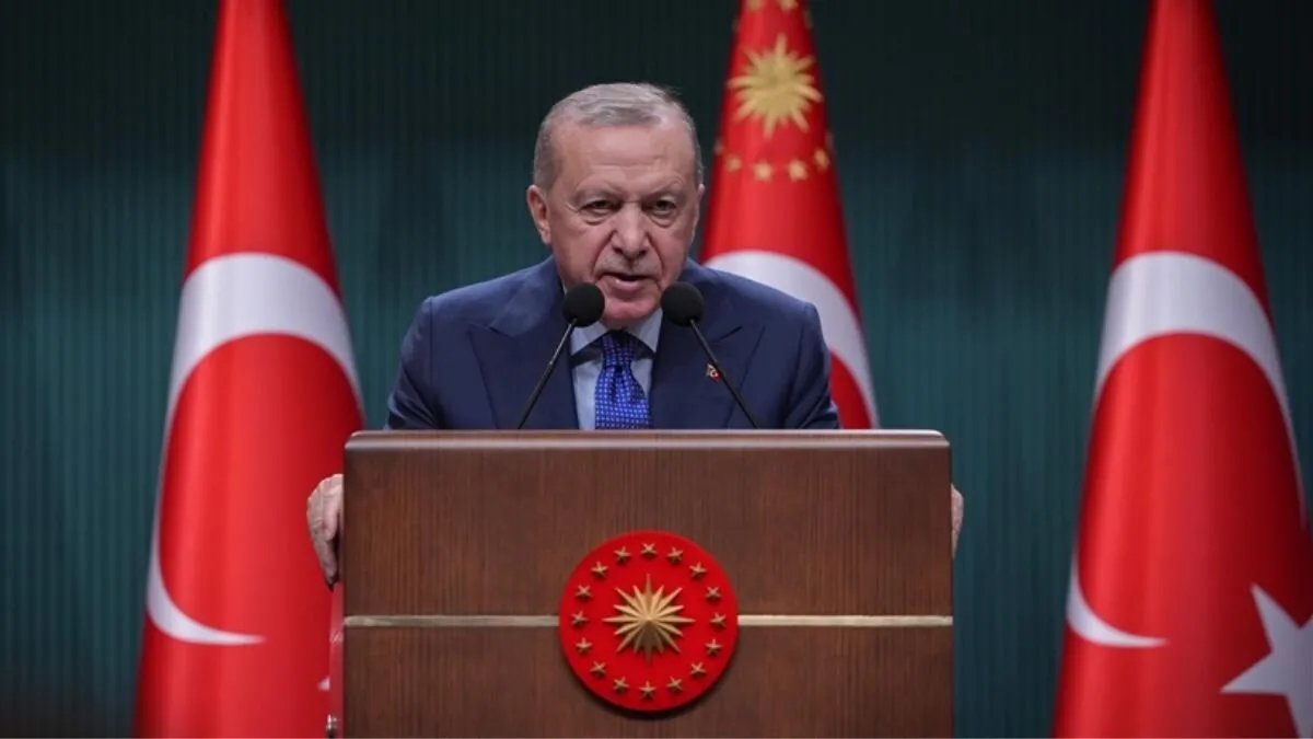 أردوغان يؤكد على موقف تركيا الثابت بشأن اتفاق 10 آذار ويدعو إلى رؤية مستقبلية في سوريا