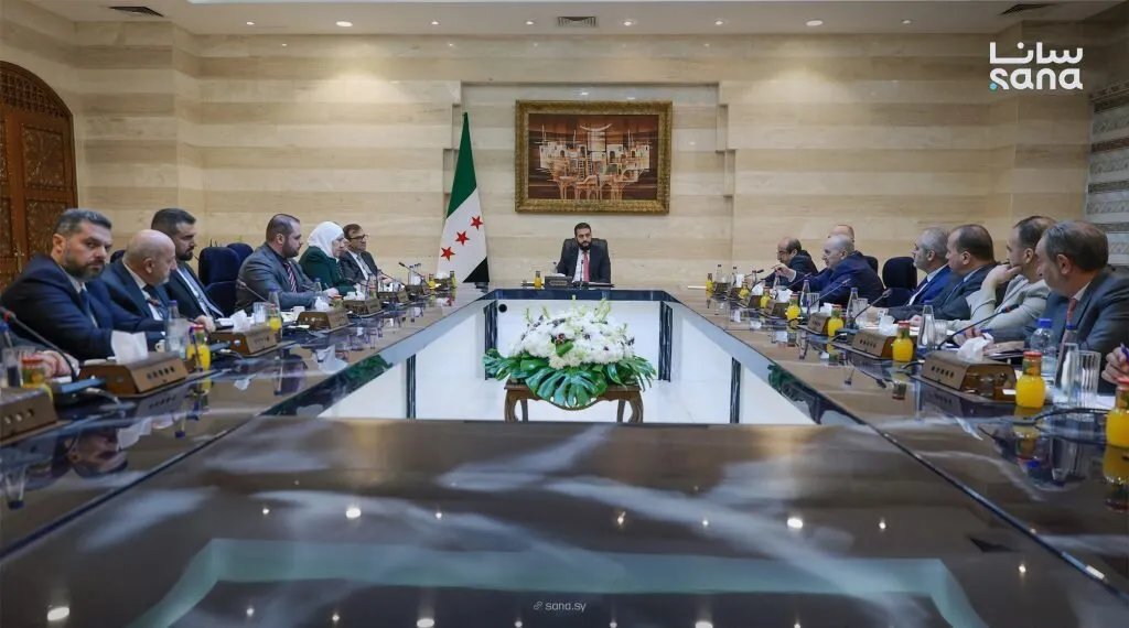 الرئيس الشرع يبحث مع مديري المصارف الخاصة سبل دعم القطاع المصرفي وتنشيطه