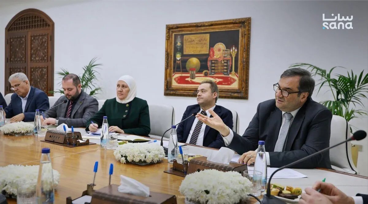 الشرع والحصرية يبحثان مع مديري المصارف العامة دور القطاع المصرفي في دعم الاقتصاد